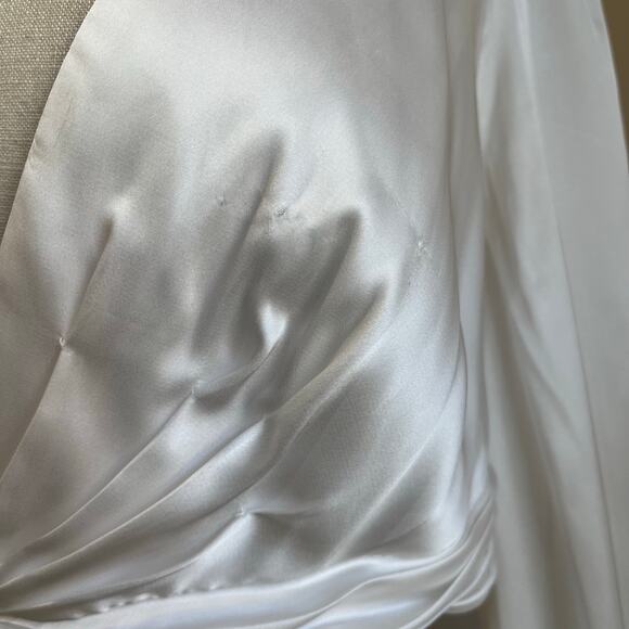 Mac Duggal Satin Ruffle High Low Gown Deep V Long Sleeve Formal Wedding 10 - Picture 9 of 16